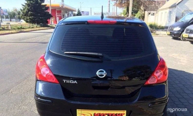 Nissan Tiida 2011 - 5