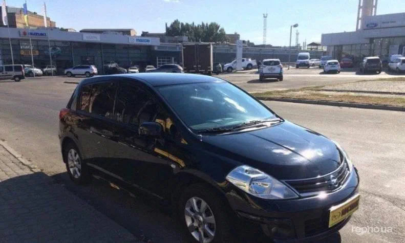 Nissan Tiida 2011 - 26