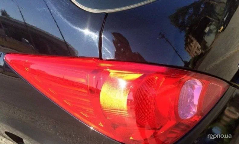 Nissan Tiida 2011 - 15