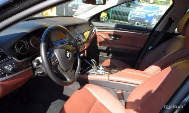 BMW 5 серія 2012 - 26