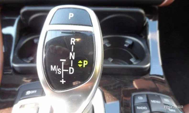 BMW 5 серія 2012 - 18