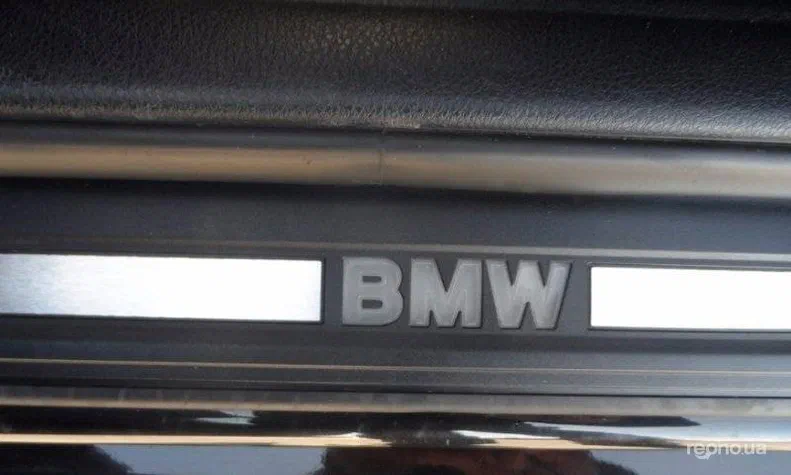BMW 5 серія 2012 - 24