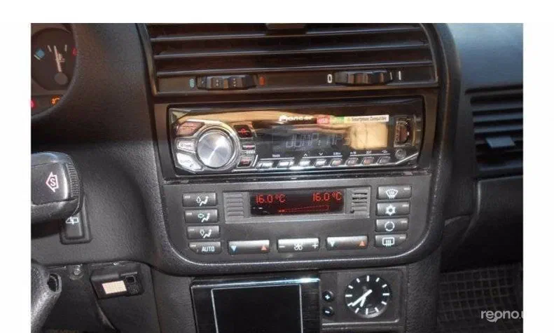 BMW 3 серія 1993 - 8