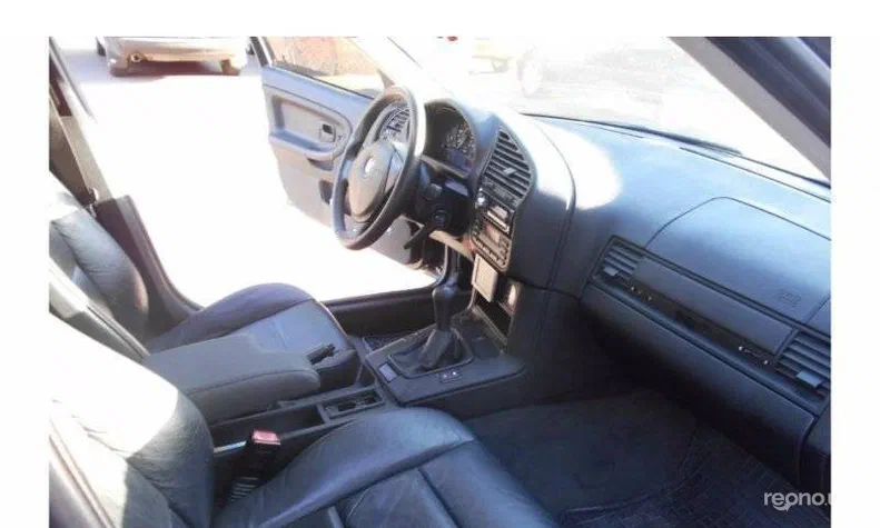 BMW 3 серія 1993 - 3