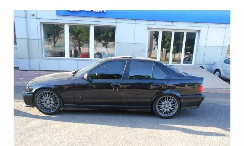 BMW 3 серія 1993 - 14