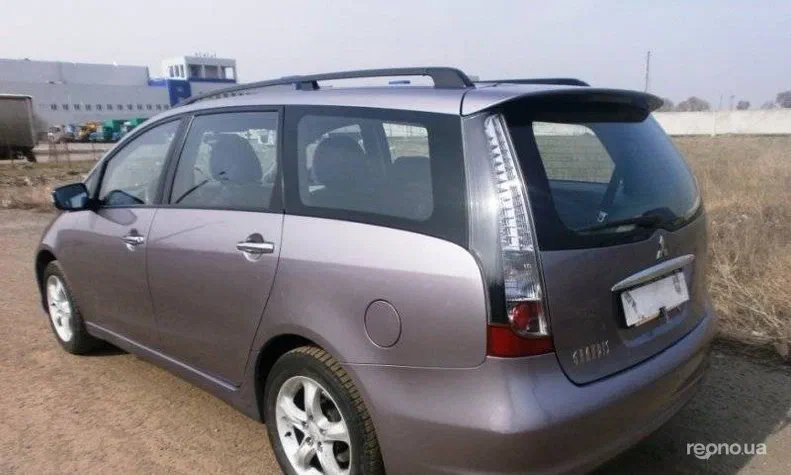 Mitsubishi Grandis 2007 - 1