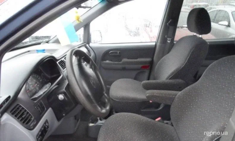 Hyundai Trajet 2002 - 10