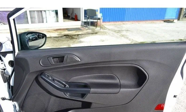 Ford Fiesta 2015 - 9