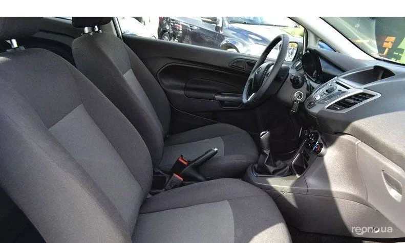 Ford Fiesta 2015 - 7