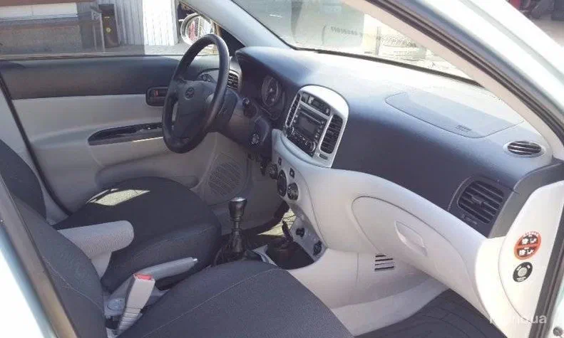 Hyundai Accent 2008 - 1