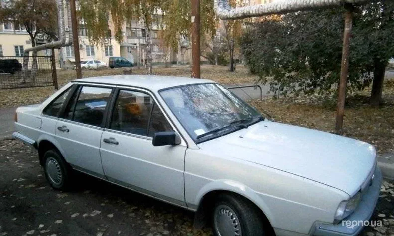 Volkswagen Passat 1983 - 0