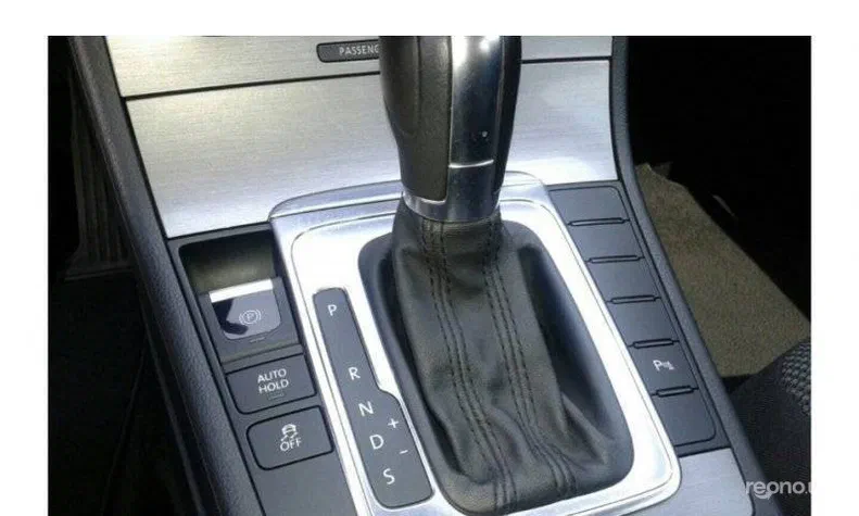 Volkswagen Passat 2011 - 0