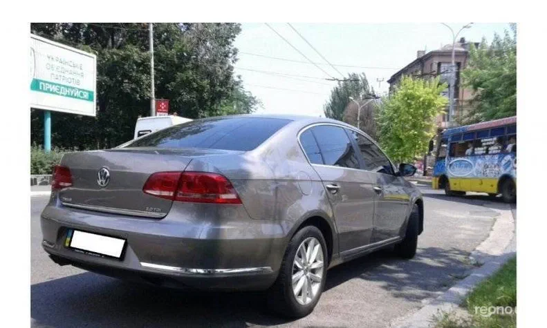 Volkswagen Passat 2011 - 3