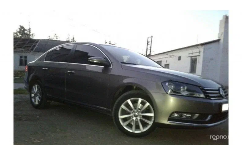 Volkswagen Passat 2011 - 9