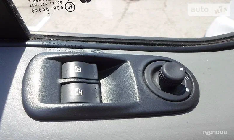 Opel Vivaro 2009 - 16