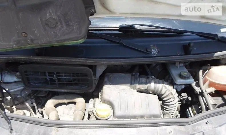 Opel Vivaro 2009 - 0