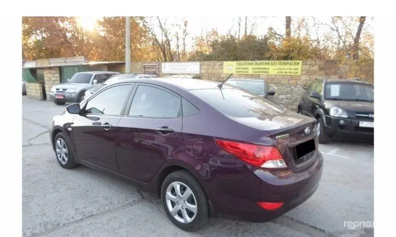 Hyundai Accent 2013 - 12