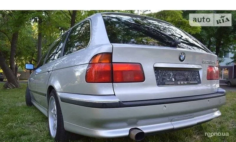 BMW 5 серія 2000 - 10
