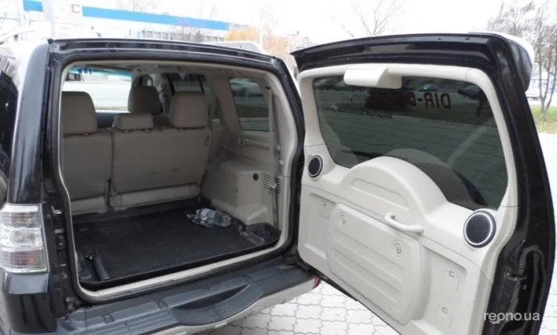 Mitsubishi Pajero 2007 - 13