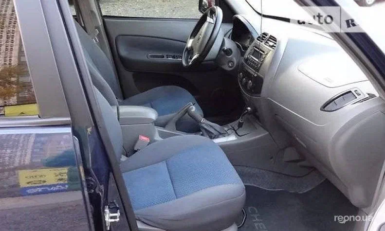 Chery Tiggo (T11) 2008 - 4