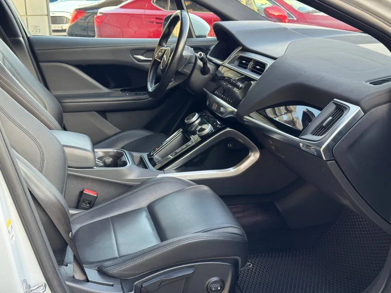 Jaguar I-Pace 2018 - 18