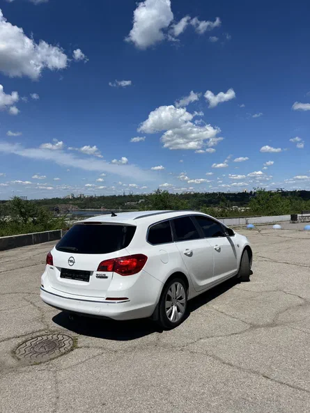 Opel Astra 2015 - 6