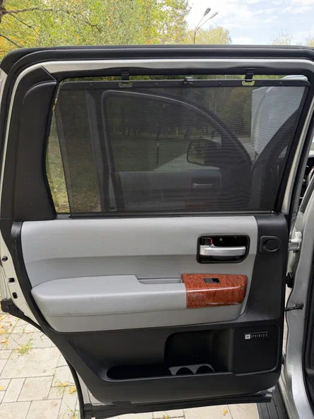 Toyota Sequoia 2021 - 4