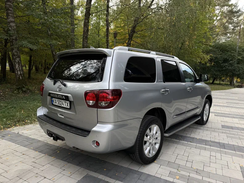 Toyota Sequoia 2021 - 3