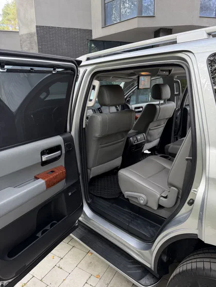 Toyota Sequoia 2021 - 29