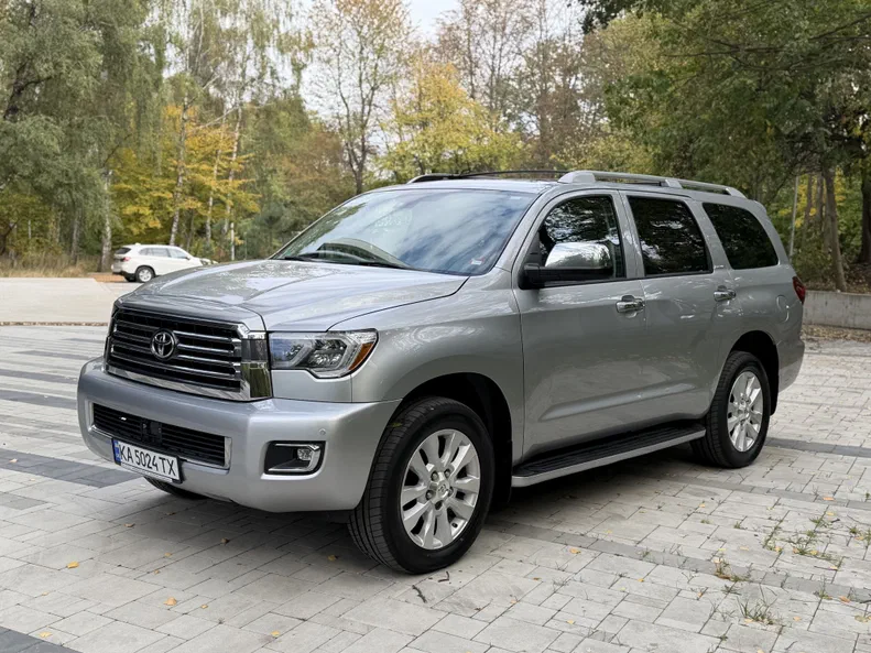 Toyota Sequoia 2021 - 5