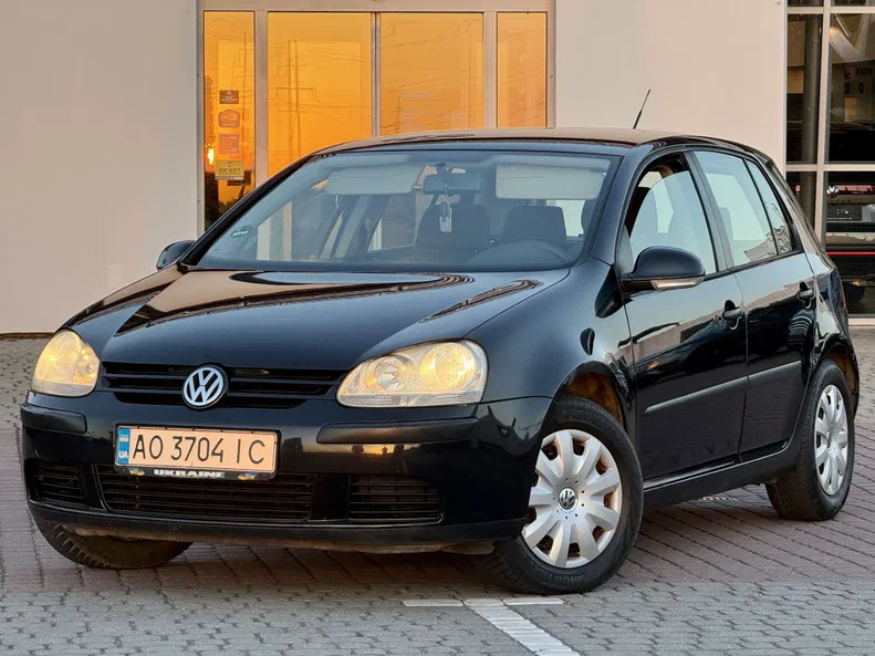 Volkswagen Golf 2005 - 0