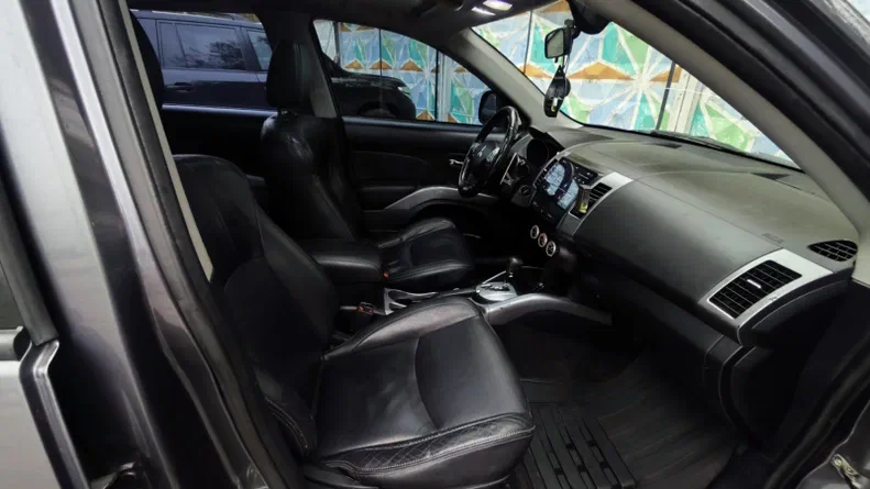 Mitsubishi Outlander 2008 - 13
