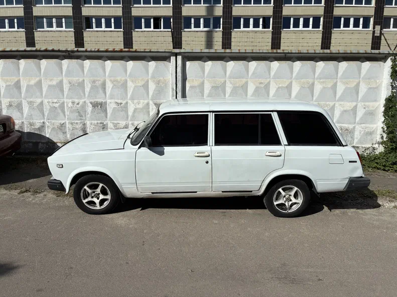 Lada (ВАЗ) 2104 2008 - 3