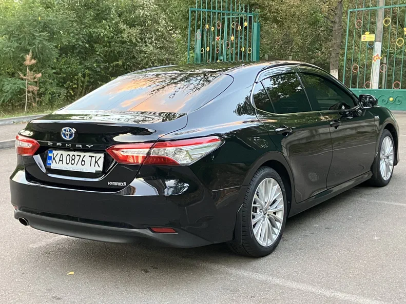 Toyota Camry 2020 - 6