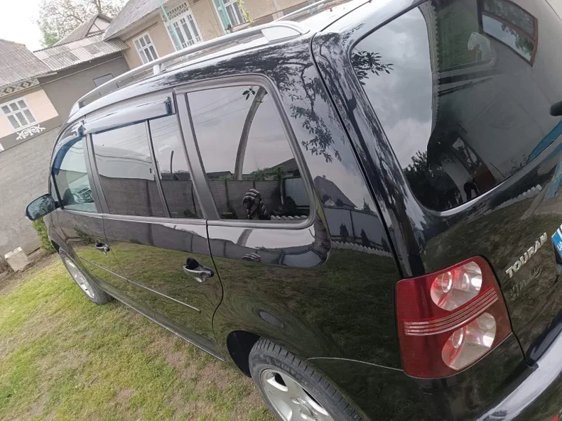 Volkswagen Touran 2008 - 1