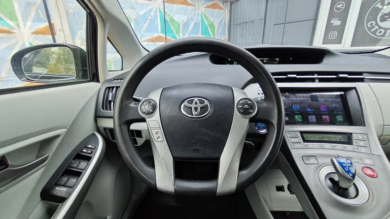 Toyota Prius 2014 - 11