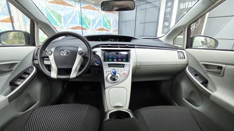 Toyota Prius 2014 - 10