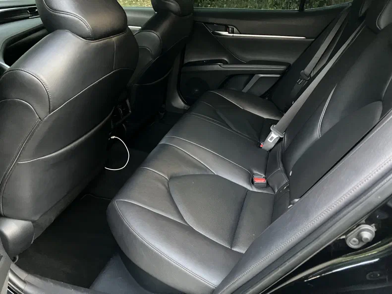 Toyota Camry 2020 - 11
