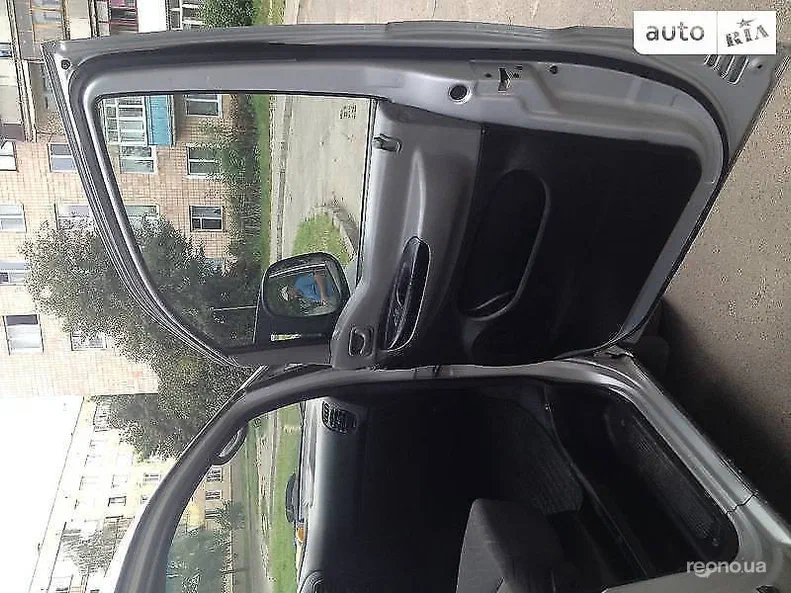 Hyundai H-1 2006 - 12