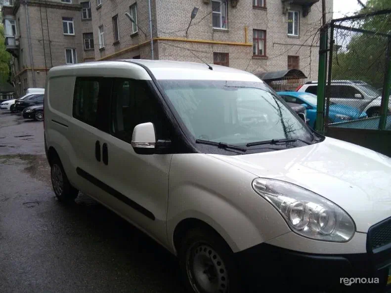 Fiat Doblo 2011