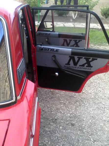 Lada (ВАЗ) 2106 1983 - 2