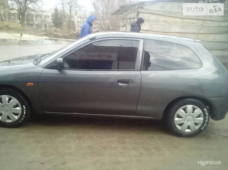 Mitsubishi Colt 1997 - 6