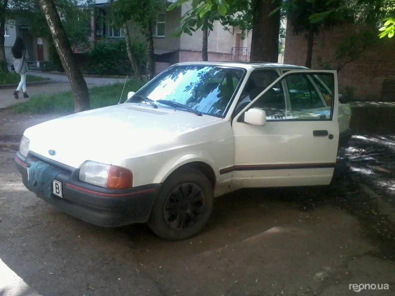 Ford Escort 1988
