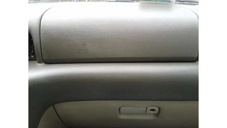 Mitsubishi Sigma 1993 - 7