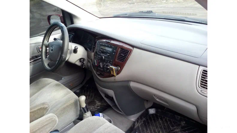 Mazda MPV 2000