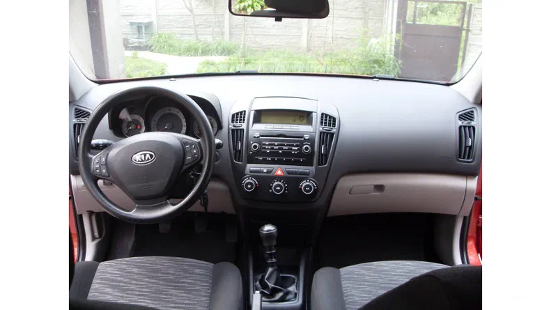 Kia Ceed 2008 - 8