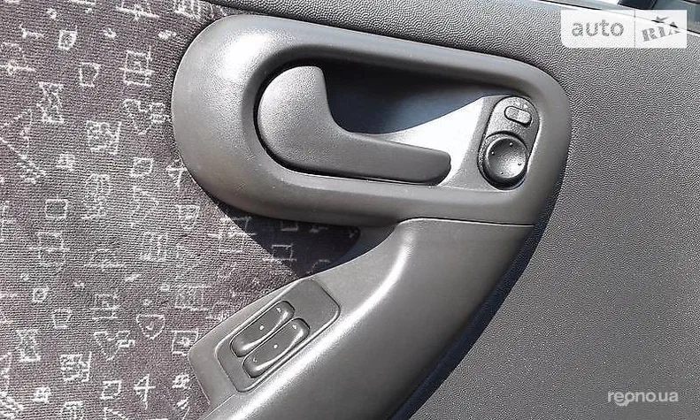 Opel Corsa 2002 - 10