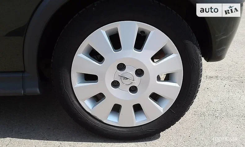 Opel Corsa 2002 - 12