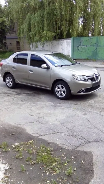 Renault Logan 2013