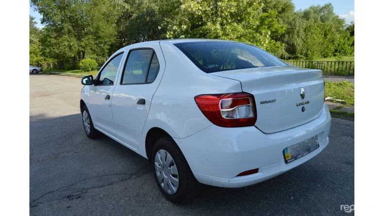 Renault Logan 2013